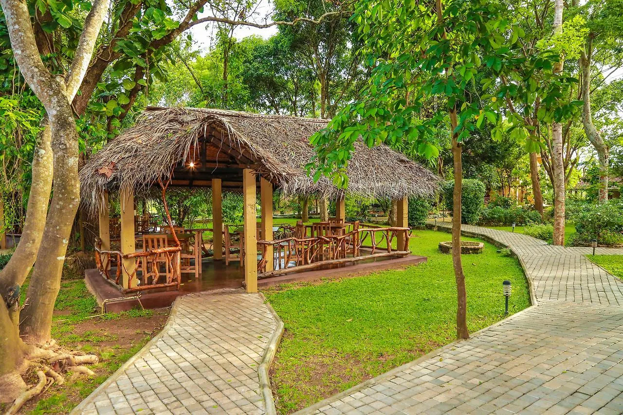 Pelwehera Village Resort Dambulla 4*,
